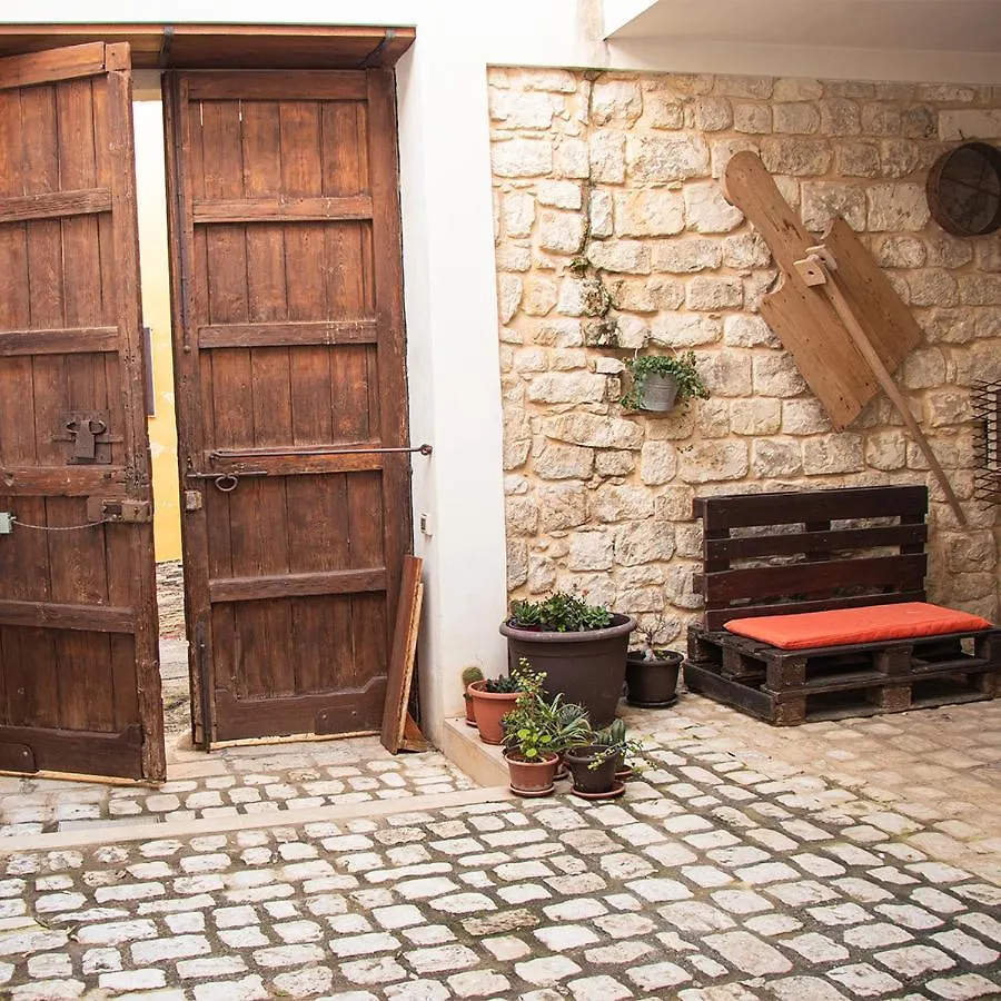 Il Cortile 1940 Bed & Breakfast Scicli
